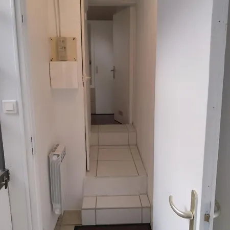 Calme Au Coeur De La De Apartment *