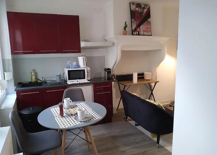 Calme Au Coeur De La De Апартаменты Нанси