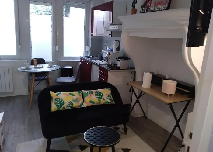 Calme Au Coeur De La De Апартаменты *